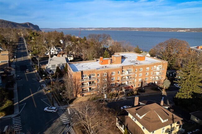 Foto del edificio - 38 4th Ave