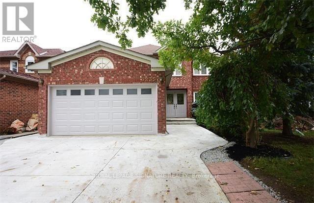 Primary Photo - 3235 Bloomfield Dr