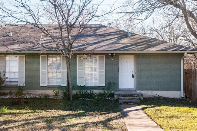 Foto del edificio - 9007 Little Walnut Pkwy