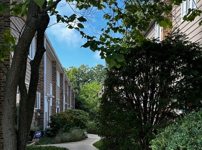 Foto del edificio - 315 Hawthorn Ave