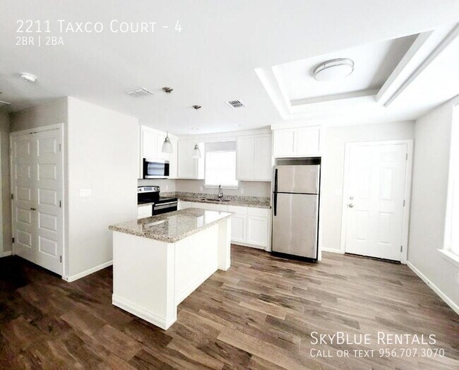 Building Photo - 2211 Taxco Ct