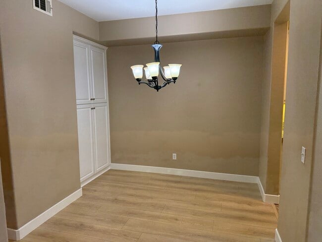 Dining Room - 33710 Willow Haven Ln