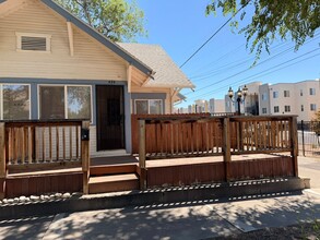 Building Photo - 424 N 9th St