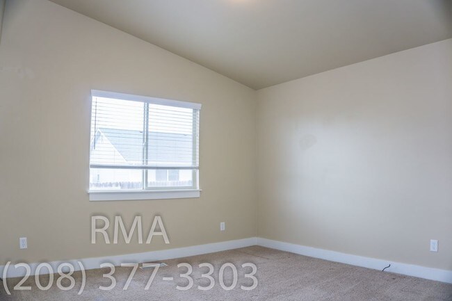 Building Photo - 3 Bedroom Patio Home on Amity Road
