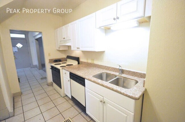 Foto del edificio - 233 E Northwood Ave