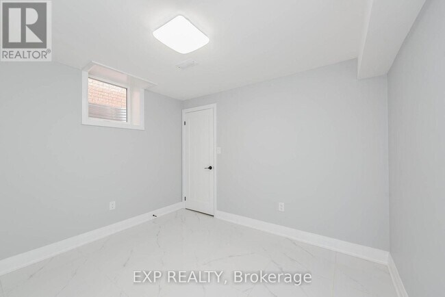Building Photo - 1575 Seguin Square