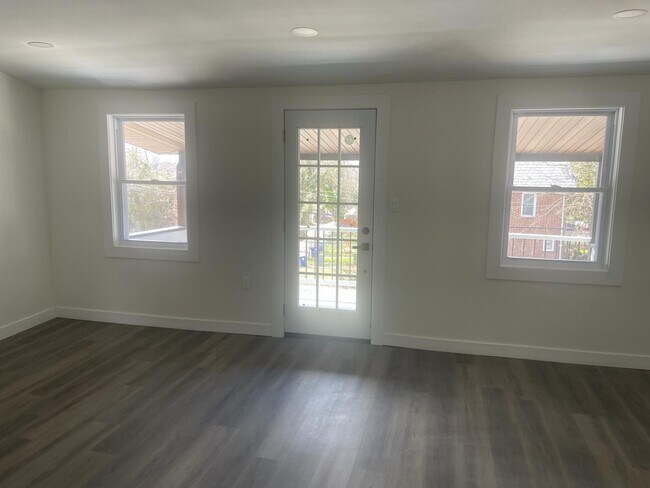 Building Photo - 2909 Mount Holly St