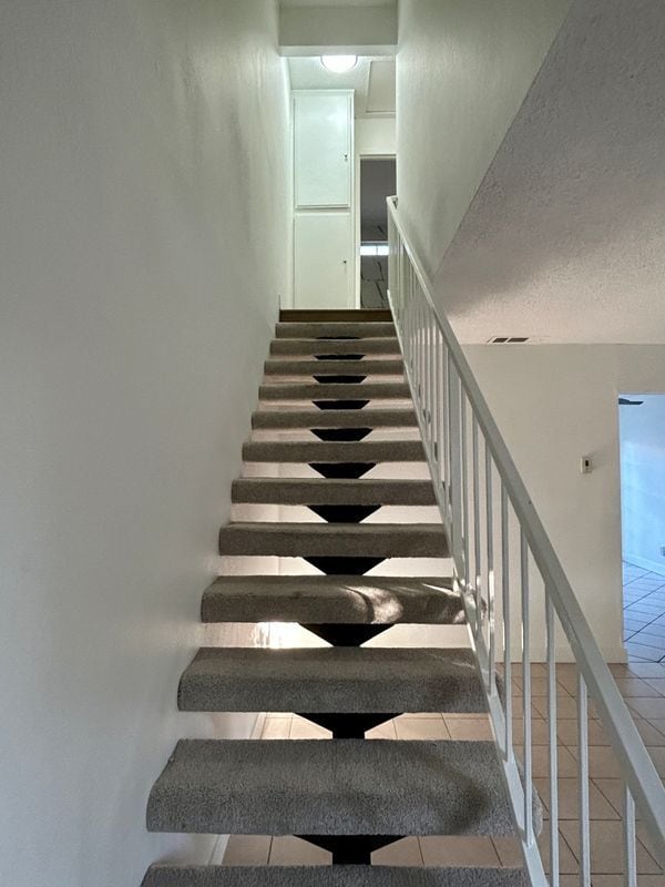 Building Photo - 6340 Orange Ave