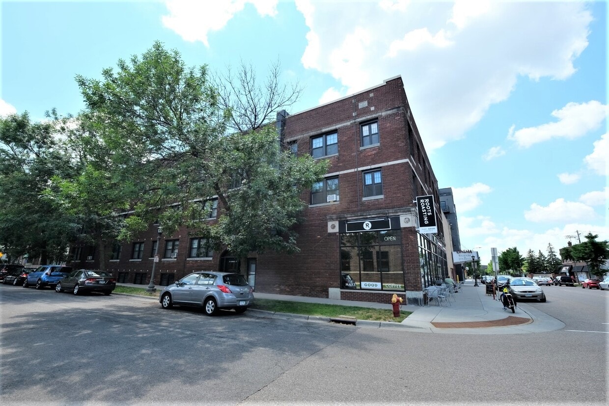 Primary Photo - Brimhall Apartments