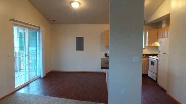Building Photo - 1210 Elwha Duplex