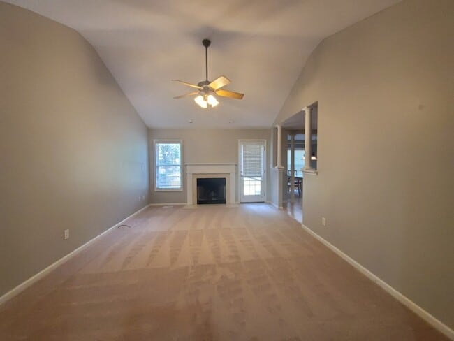 Foto del edificio - 426 Northview~ Sunset Ridge