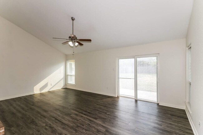 Foto del edificio - 22107 Cimarron Pkwy