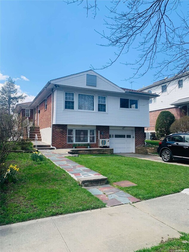 697070 113th St, Queens, NY 11375 House Rental in Queens, NY