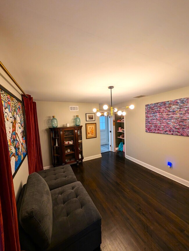 Foto del edificio - 5259 Sequoia Ave