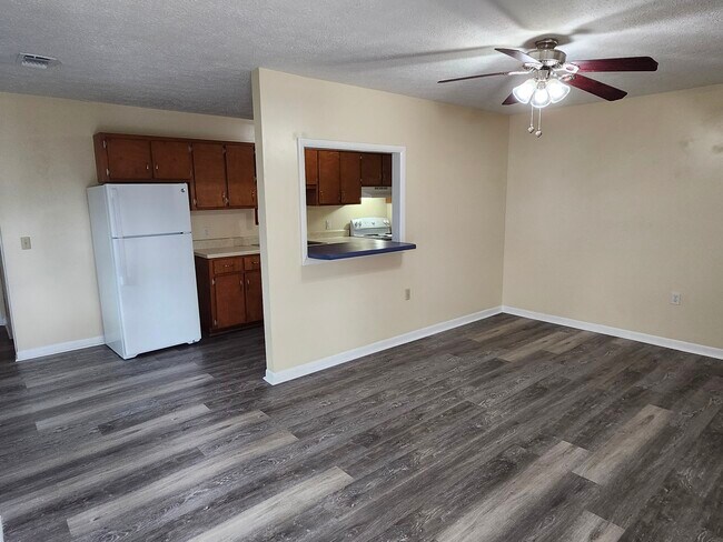 Planta abierta - 5230 Beach Dr