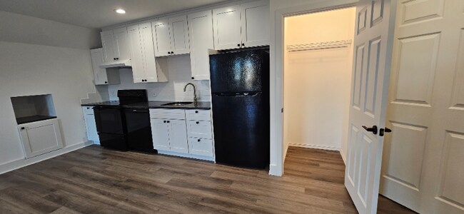 Foto del edificio - 19 N Trooper Rd