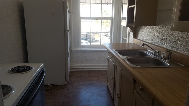 Foto del edificio - 303 1/2 S Osage