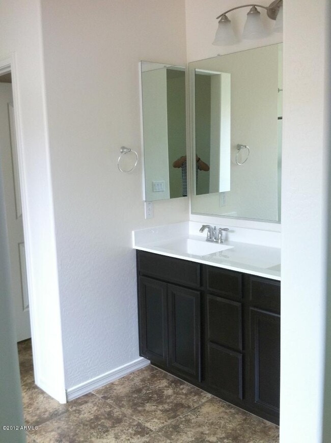 Building Photo - Gorgeous Home! Lots of upgrades!