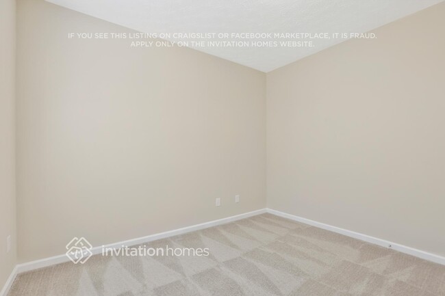Building Photo - 110 Parkway Dr