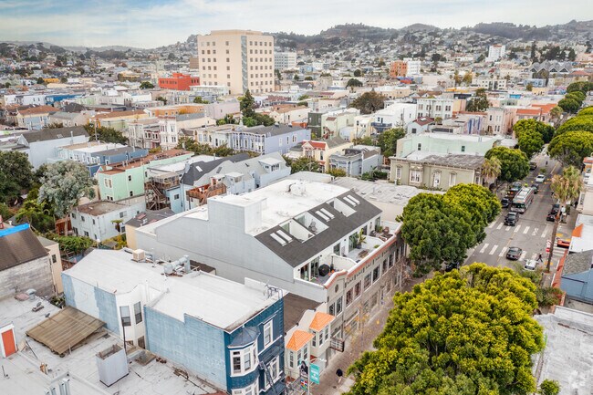 Aerial Photo - 3133-3135 24th St