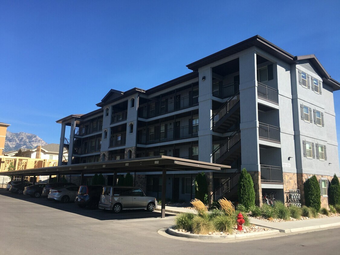 Foto principal - 1055 W 1033 N St
