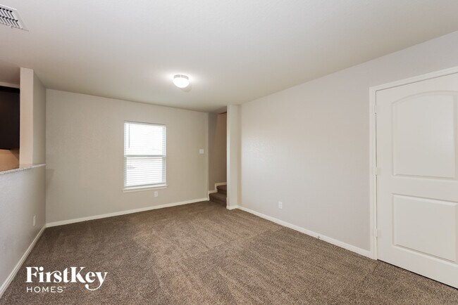 Foto del edificio - 6519 Fledgely Way