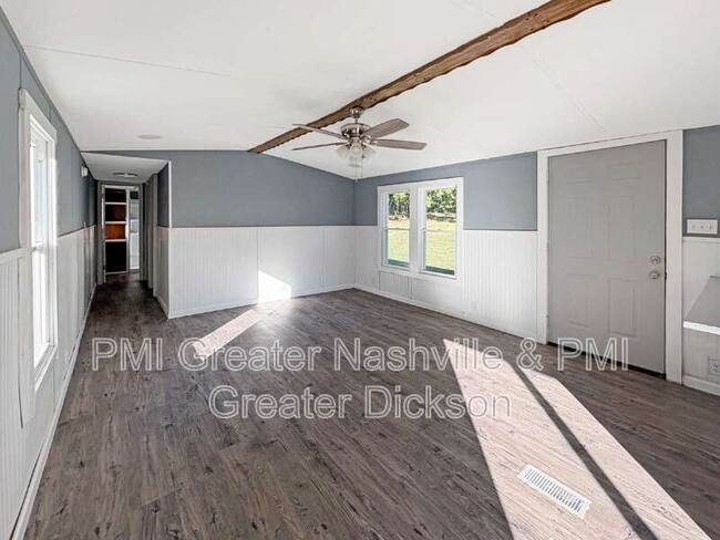 Foto del edificio - 4030 Cedar Hill Ct