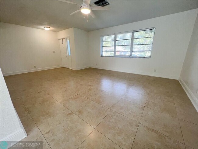 Building Photo - 2905 SW 81st Terrace