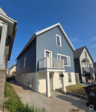Building Photo - 2445 S 5th Pl