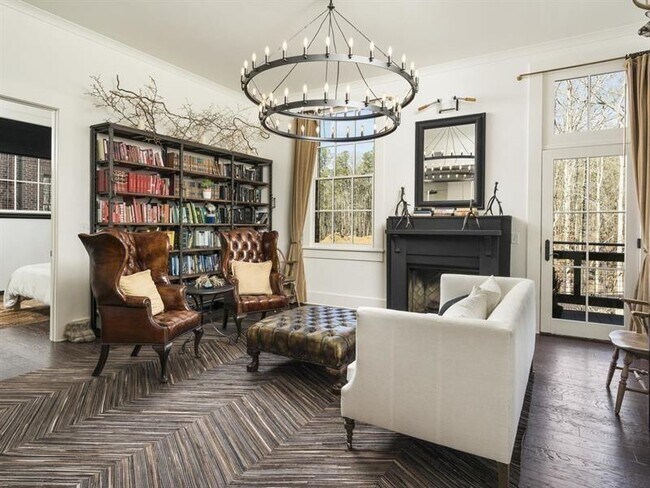 Foto del edificio - 10625 Serenbe Ln