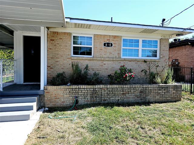 Building Photo - 810 S Westmoreland Rd