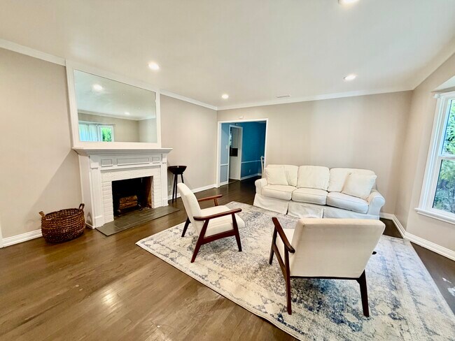 Foto del edificio - 12454 Kling St