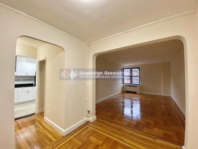 Foto principal - 1 bedroom in New York NY 10040