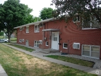 Building Photo - 1215 B St