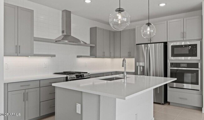 Foto del edificio - 8018 W Griswold Rd