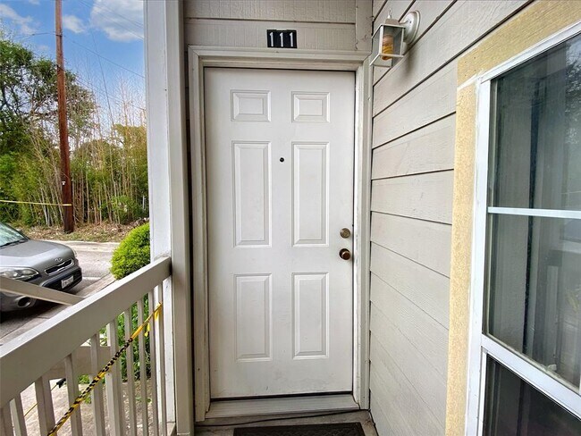 Foto del edificio - 427 Lindsey St