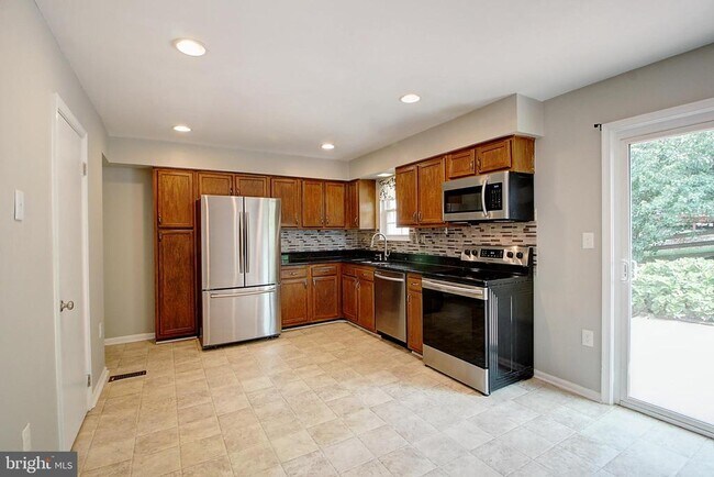 Foto del edificio - 101 S Oak Cliff Ct