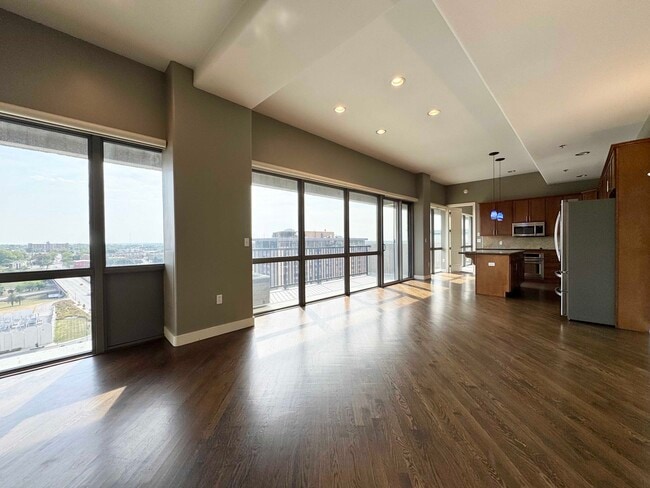 Building Photo - 600 Admiral Blvd