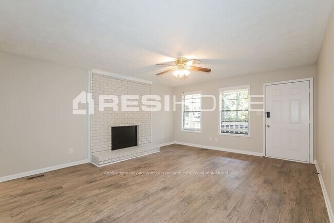 Building Photo - 4278 Midway Dr