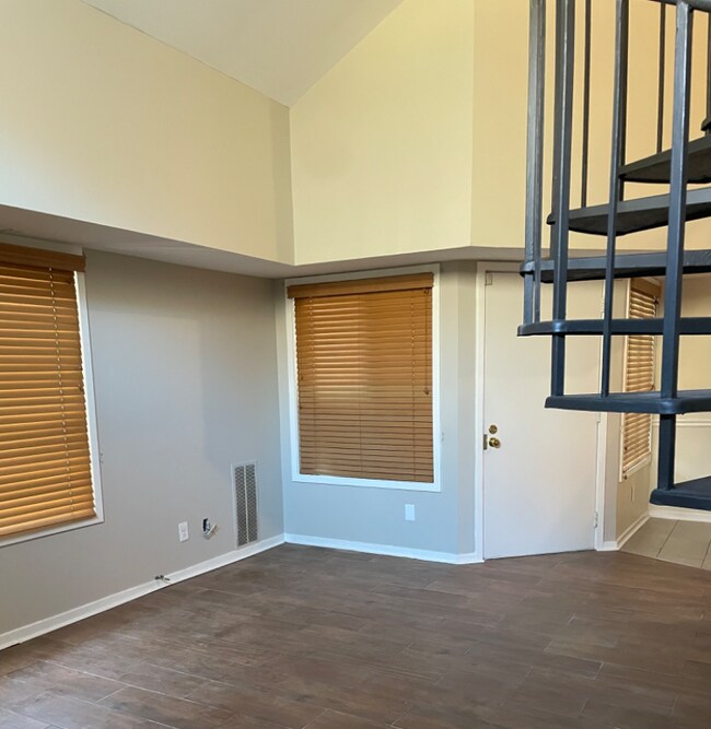 Building Photo - 9866 Hellingly Pl