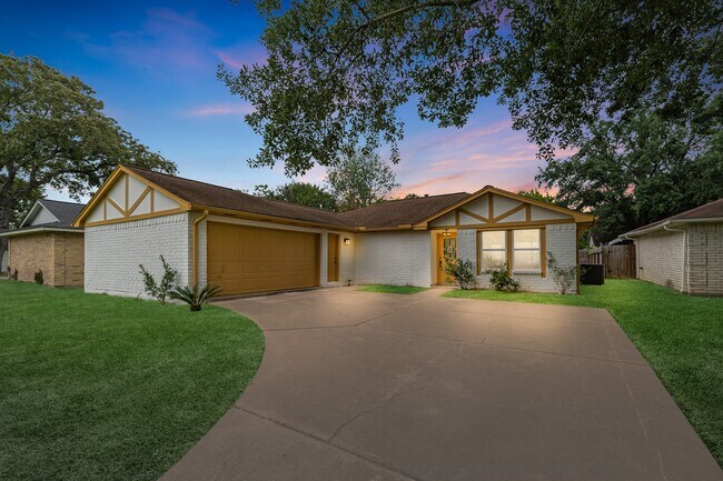 Foto del edificio - 14234 Cellini Dr