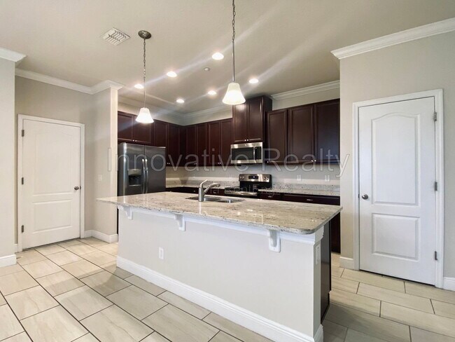 Foto del edificio - 7640 Aloma Pines Ct