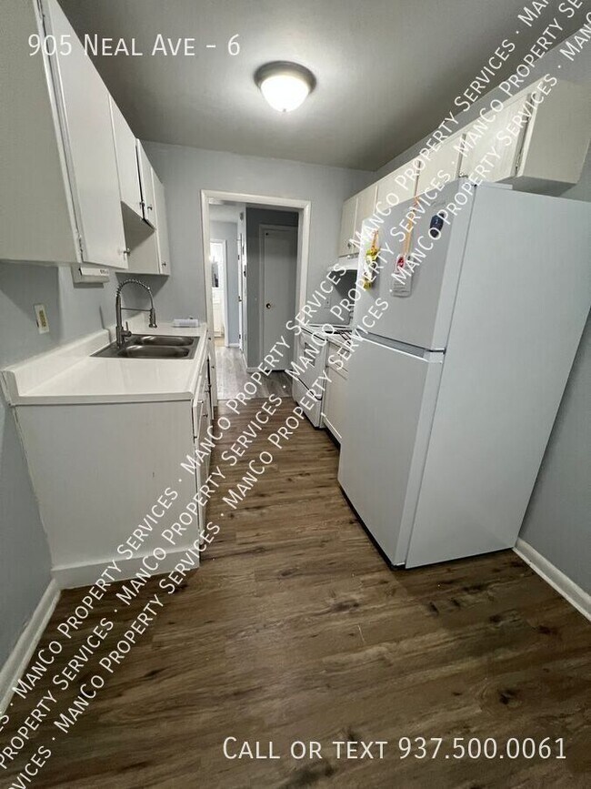 Building Photo - 905 Neal Ave