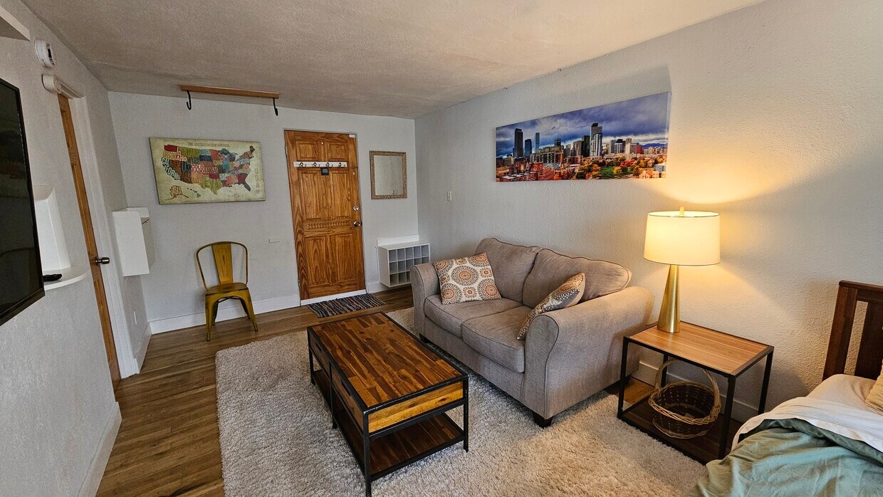 Foto principal - 2482 W Caithness Pl