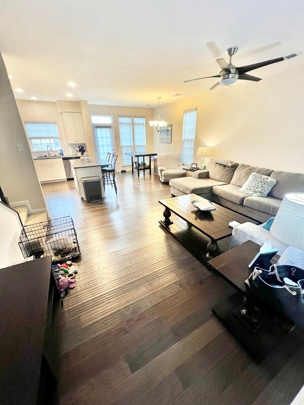 Foto del edificio - 8953 Ringview Dr