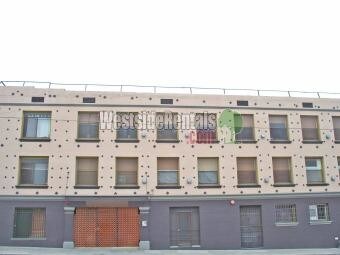 Primary Photo - 692 Valencia St