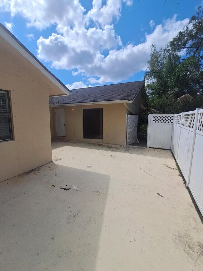 Foto del edificio - 1465 Hawthorne Pl