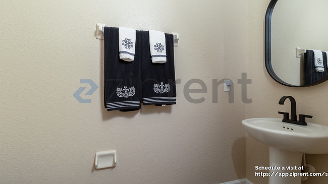 Building Photo - 8864 Della Scala Cir