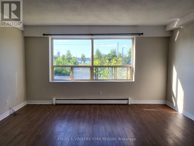 Building Photo - 109 Gowan St