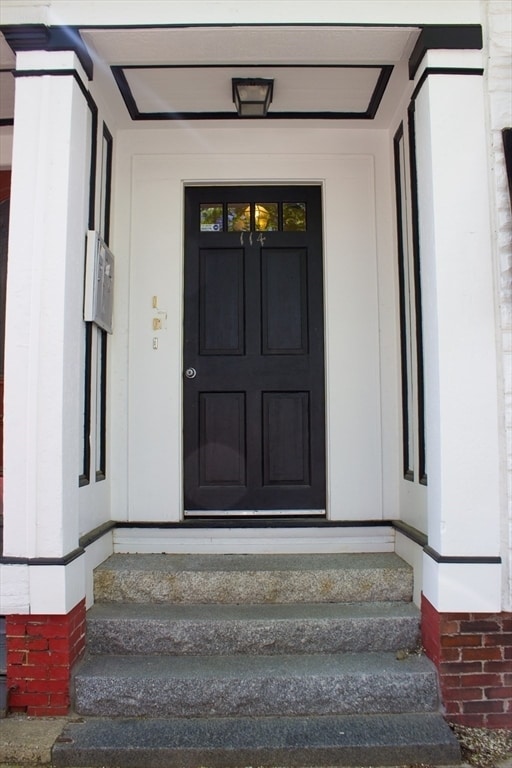 Foto principal - 114 Thorndike St